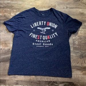 Navy men’s Sonoma t-shirt - size XL- EUC!